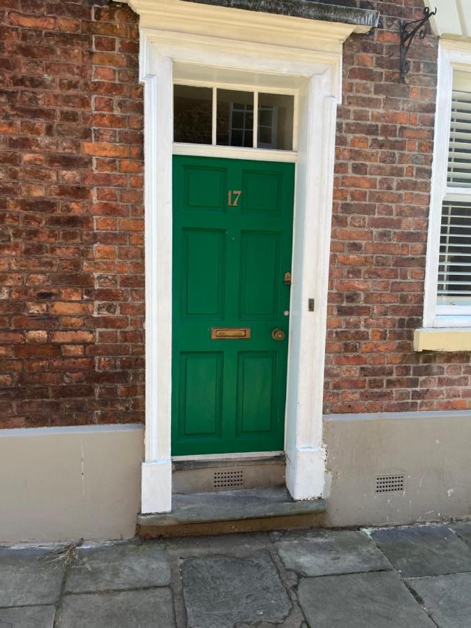 18Th Century Townhouse In Chester City Centre Villa ภายนอก รูปภาพ