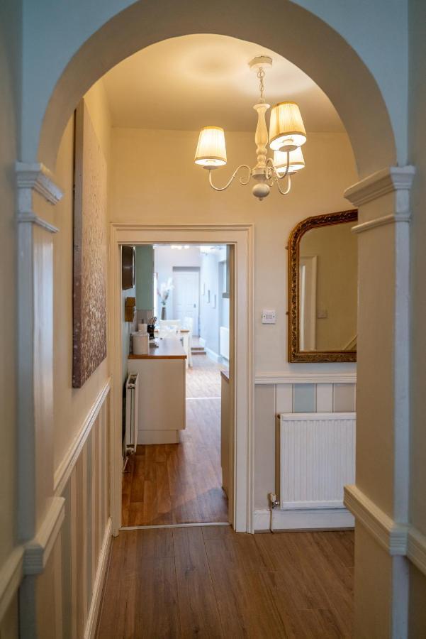 18Th Century Townhouse In Chester City Centre Villa ภายนอก รูปภาพ