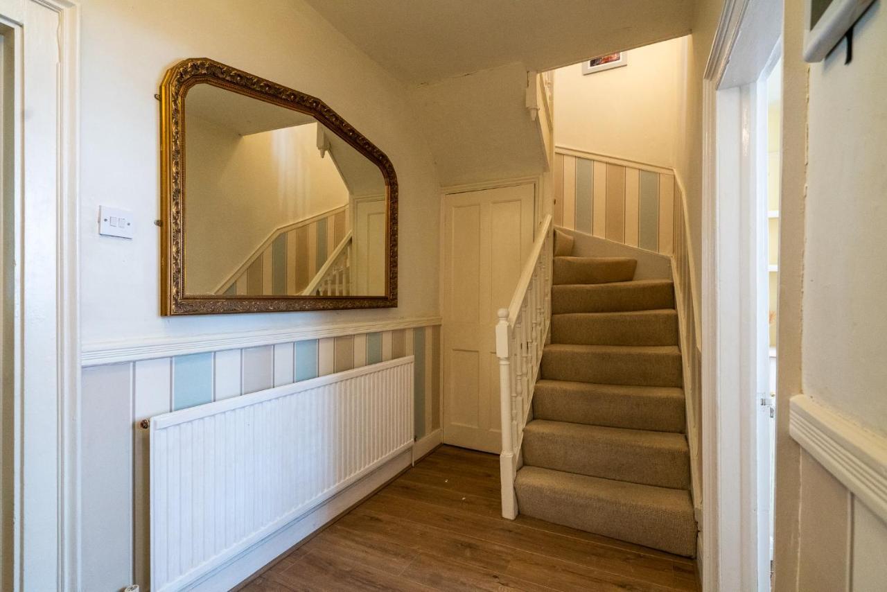 18Th Century Townhouse In Chester City Centre Villa ภายนอก รูปภาพ